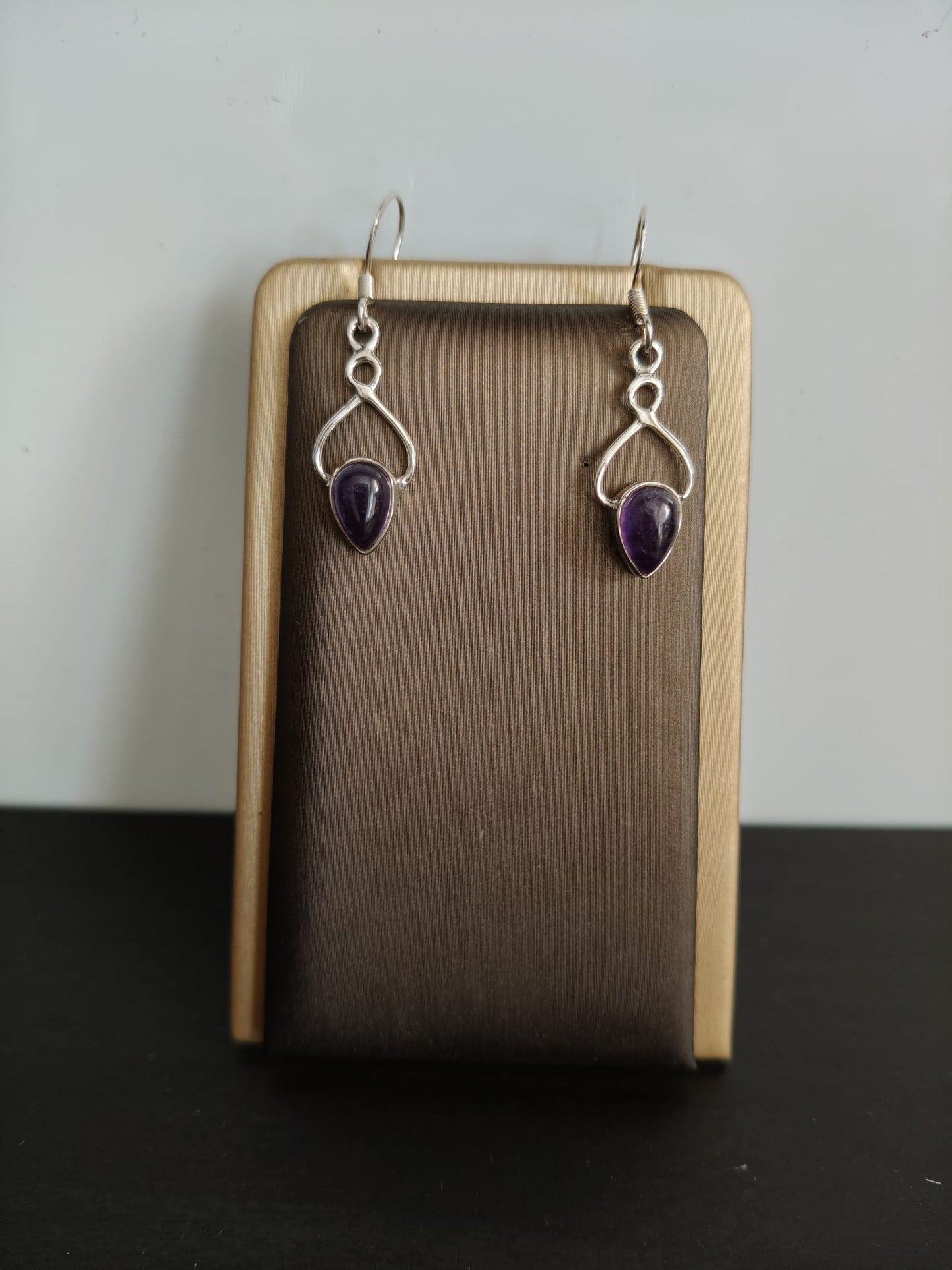 Boucles d'oreilles en argent sterling avec pierre d'améthyste naturelle