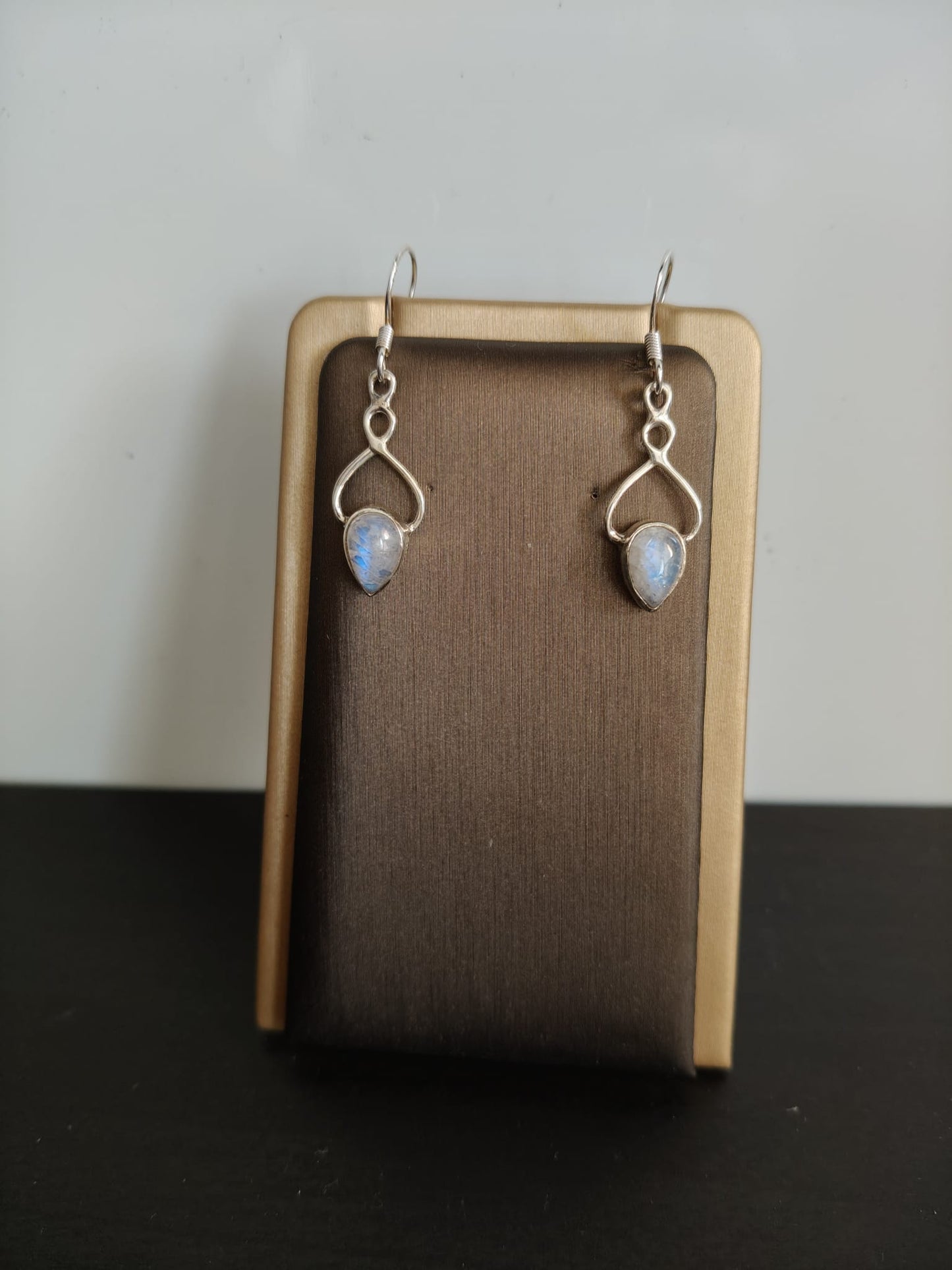 Boucles d'oreilles en argent sterling avec pierre de lune naturelle