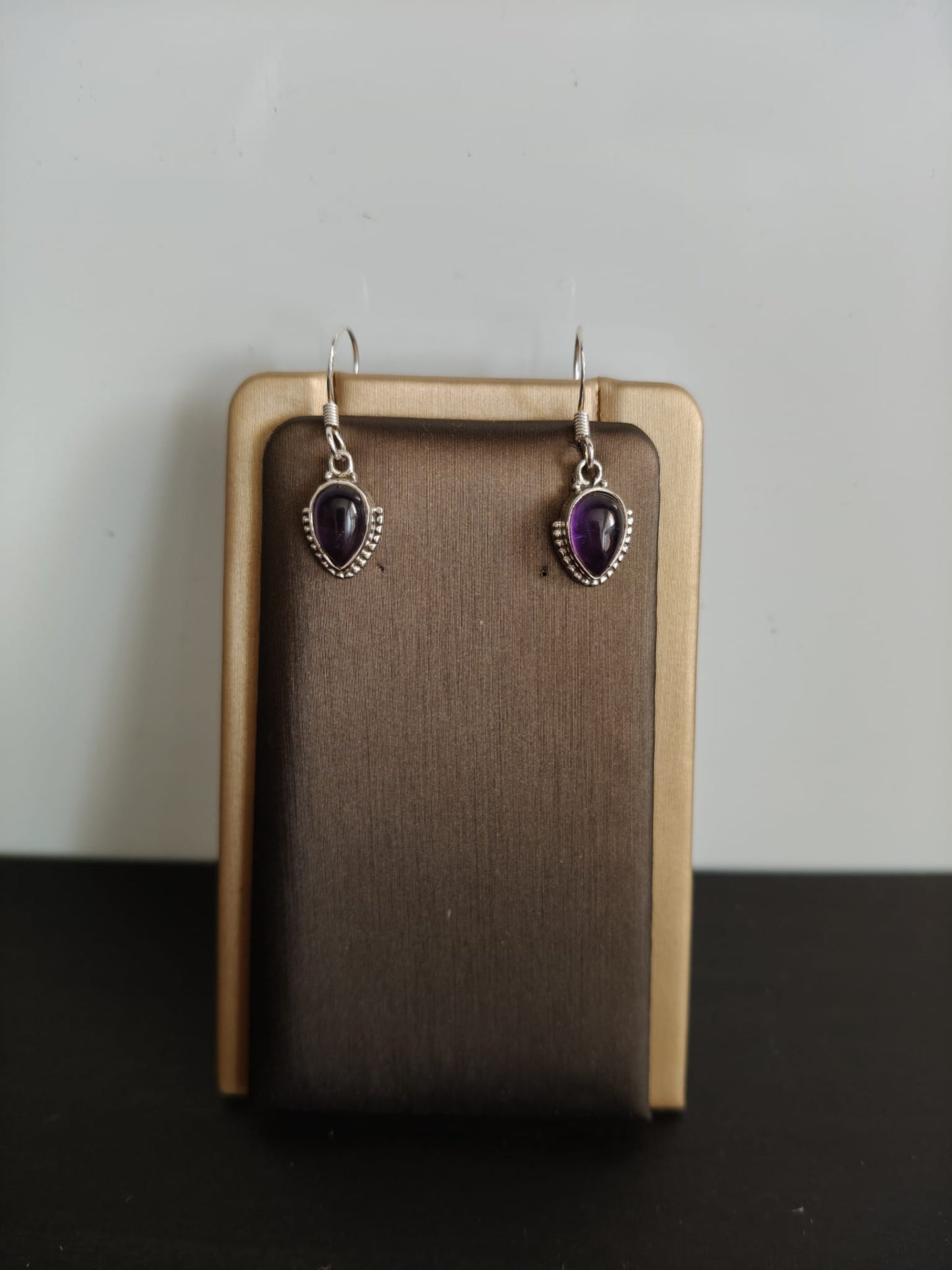 Boucles d'oreilles en argent sterling avec pierre d'améthyste naturelle