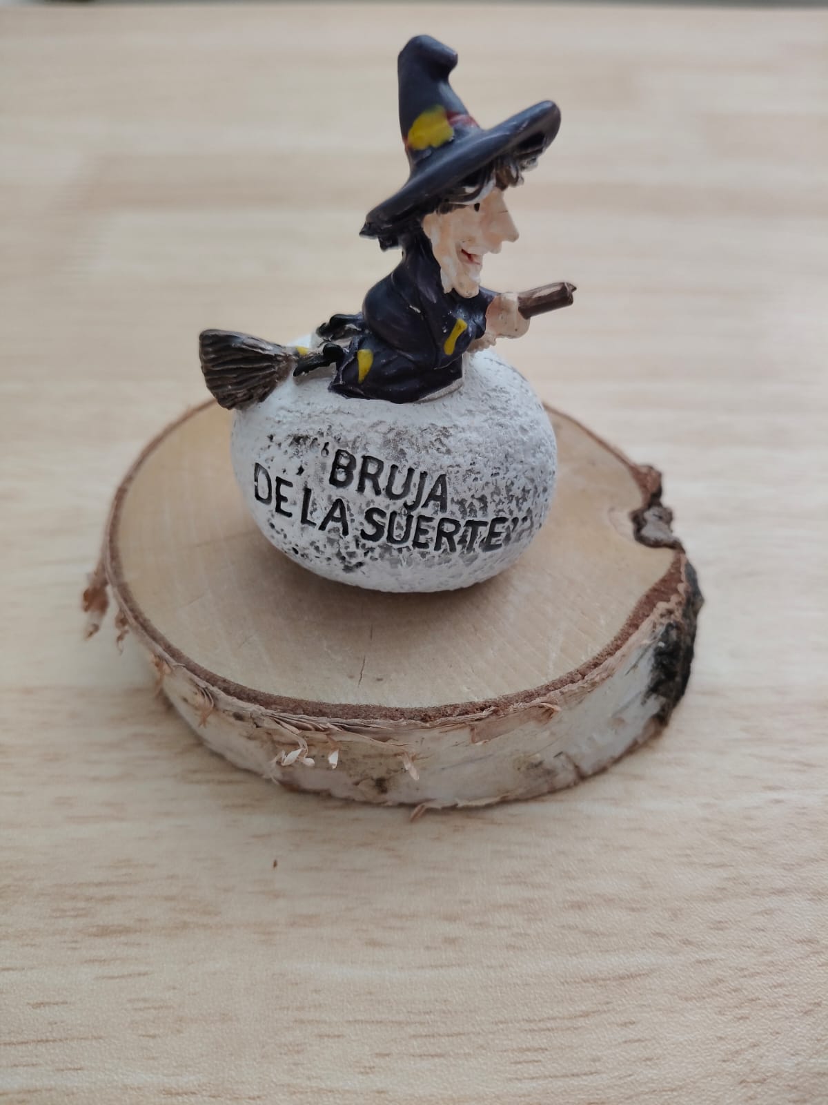 Figurine de sorcière porte-bonheur 7 cm