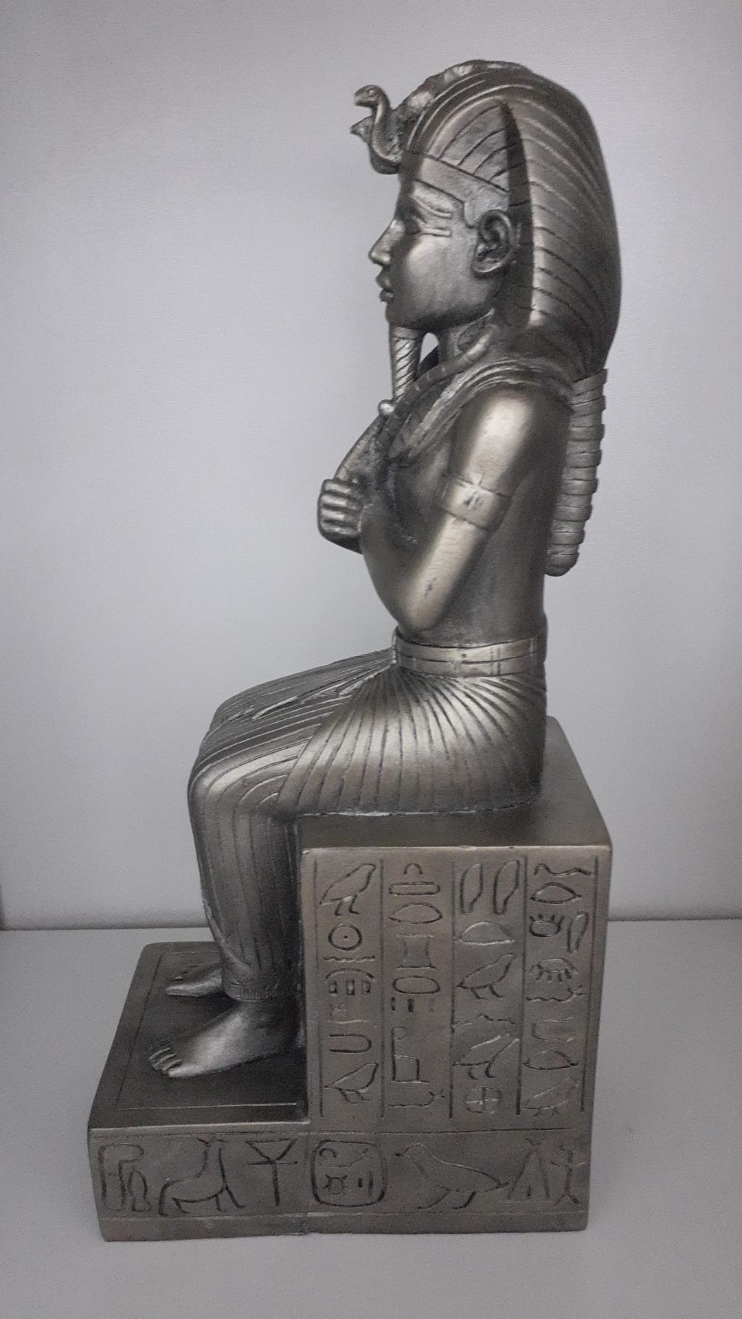 Resin figure of Tutankhamun