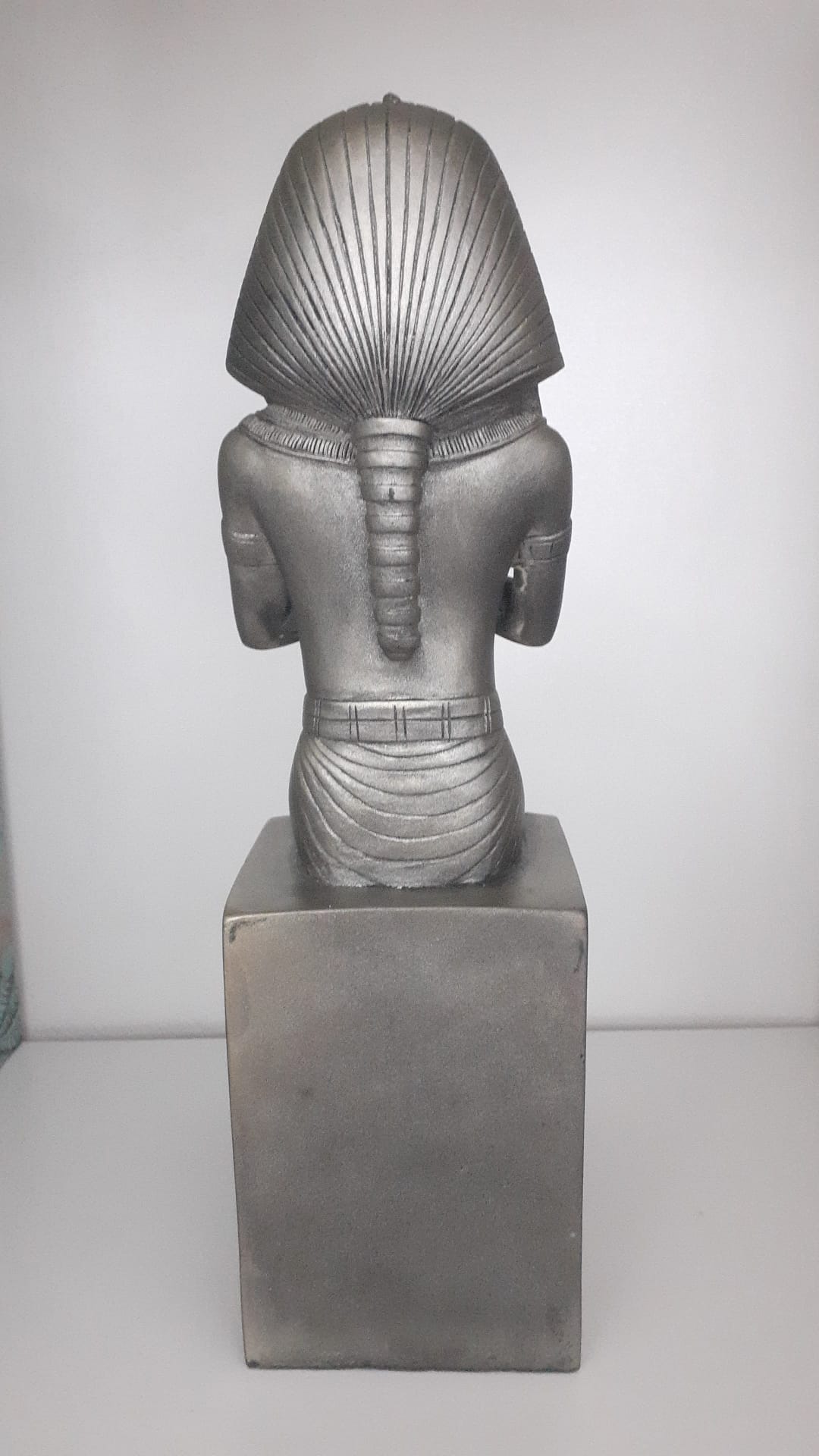 Figurine en résine de Toutankhamon