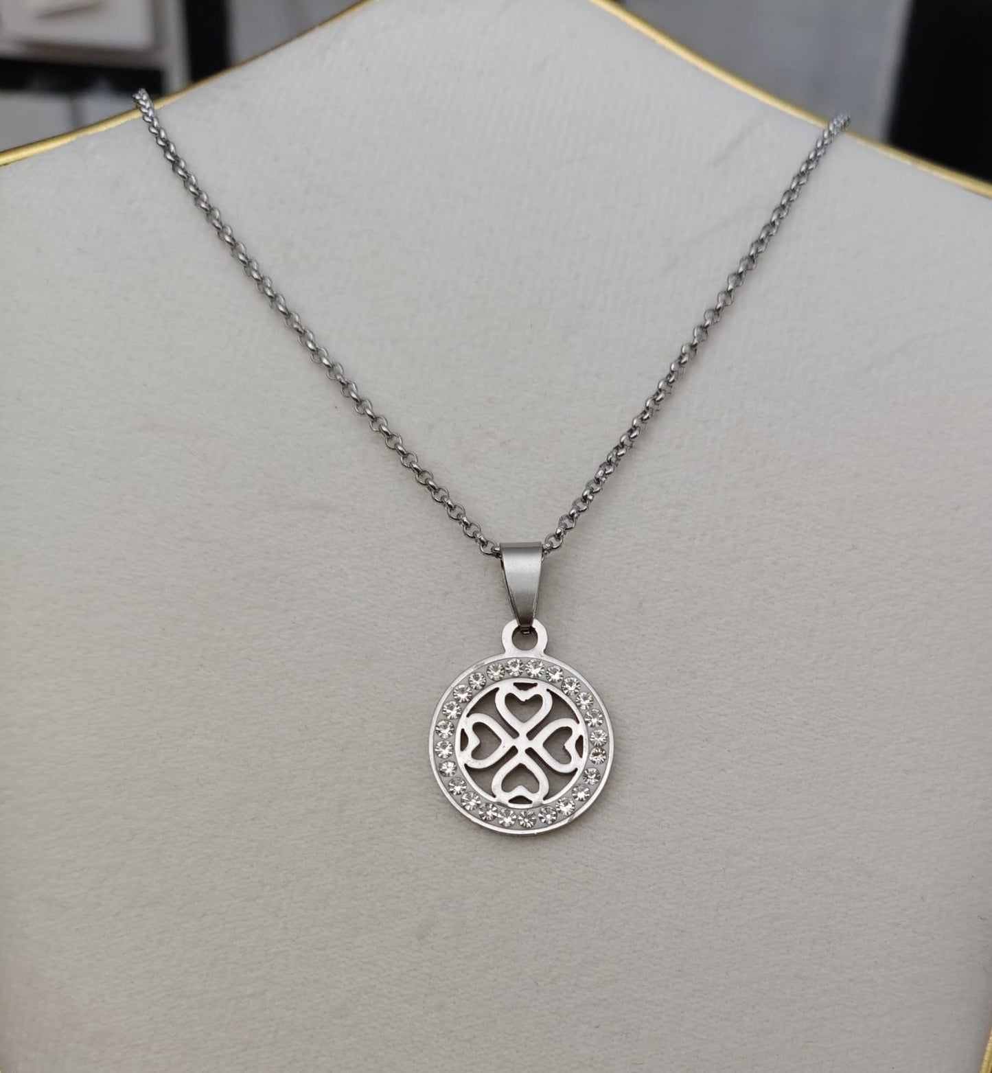4-leaf clover stainless steel necklace