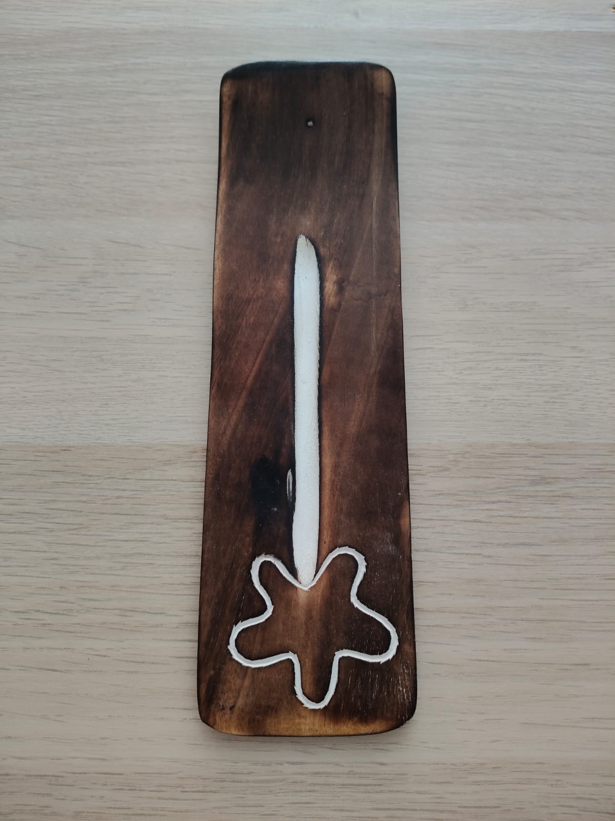 Brûle-encens sculpté 25x7cm