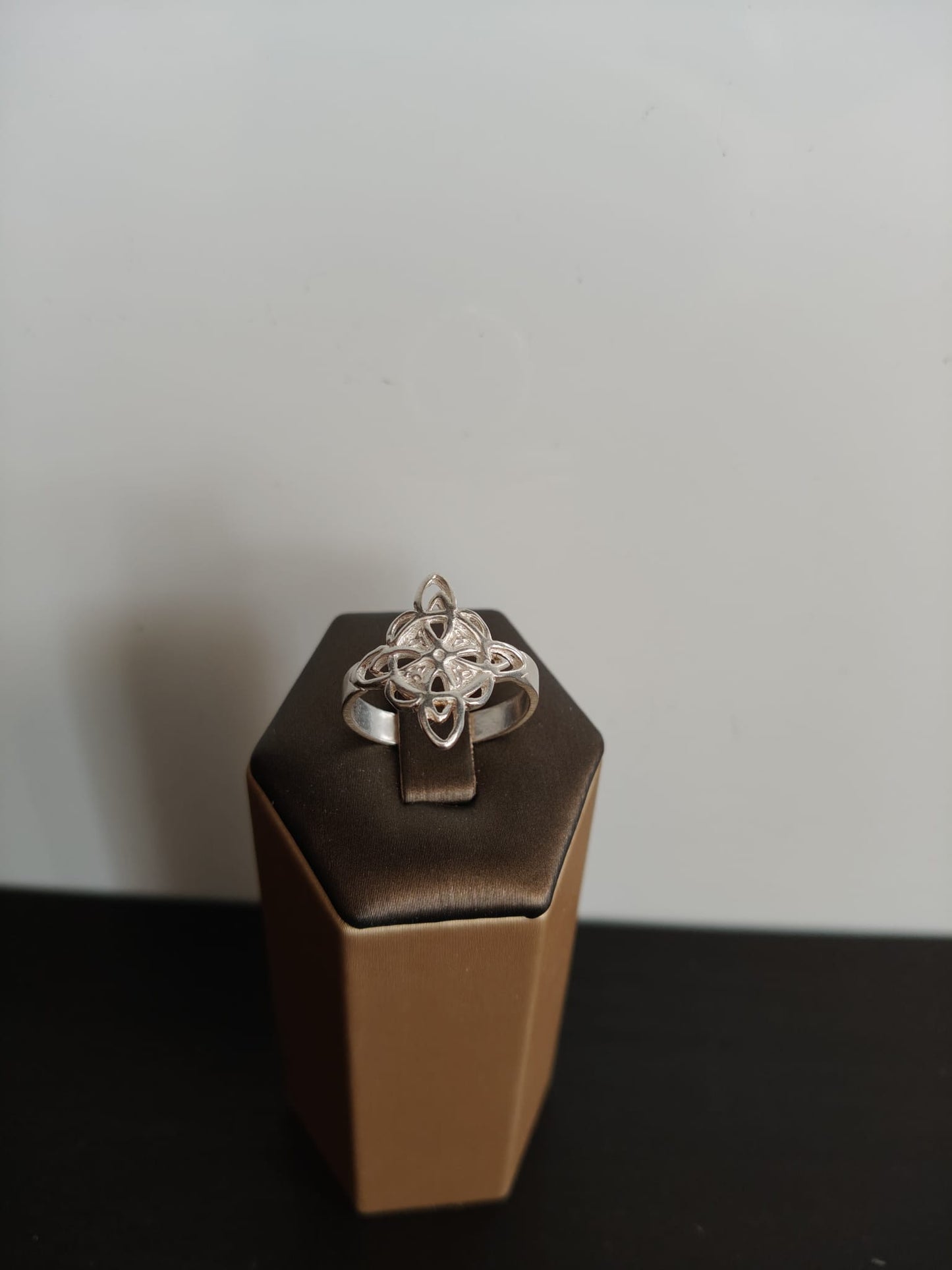 Bague nœud de sorcière en argent sterling taille 17