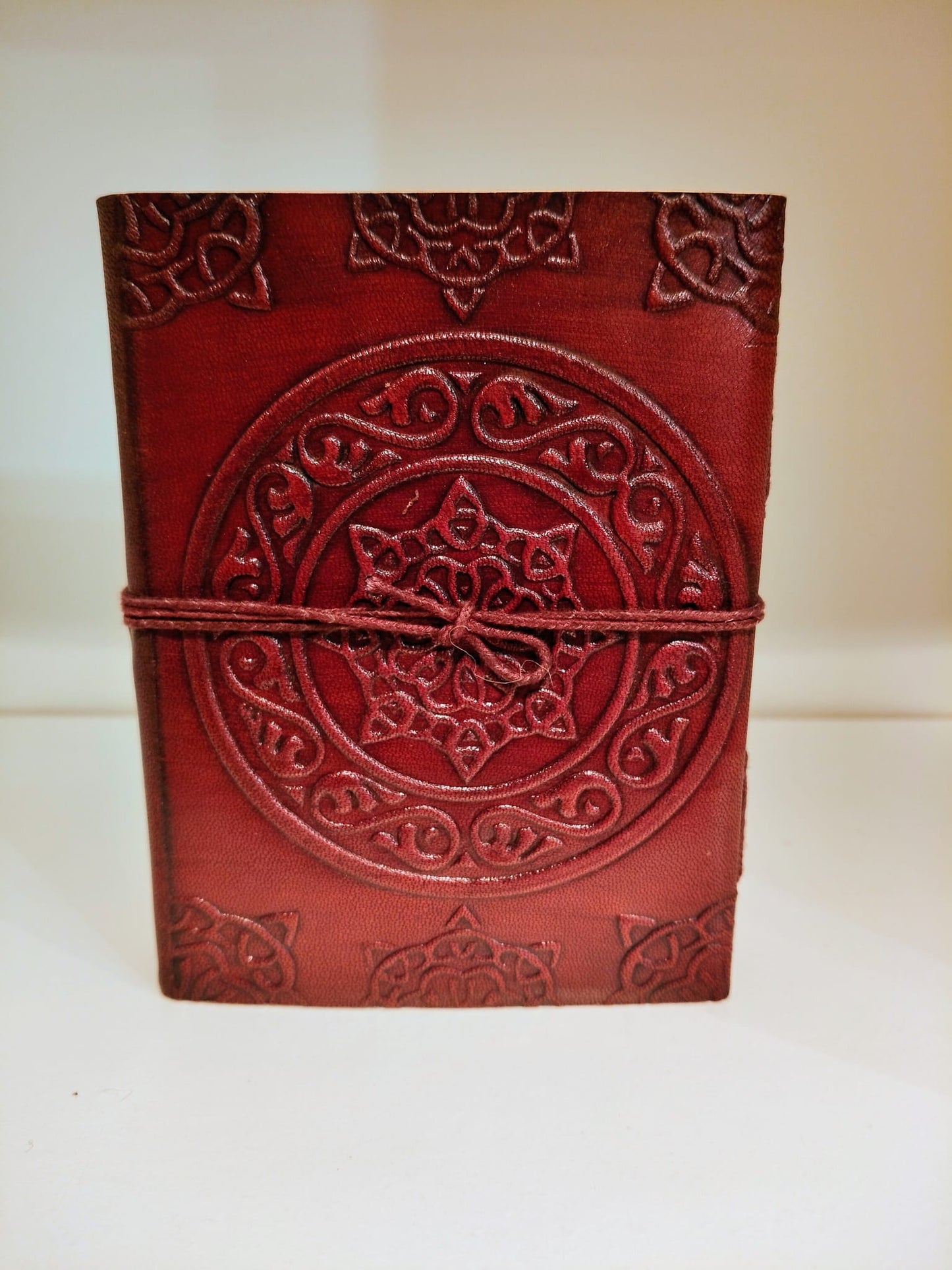 Carnet en cuir symbole Triquetra 15x11,5 cm