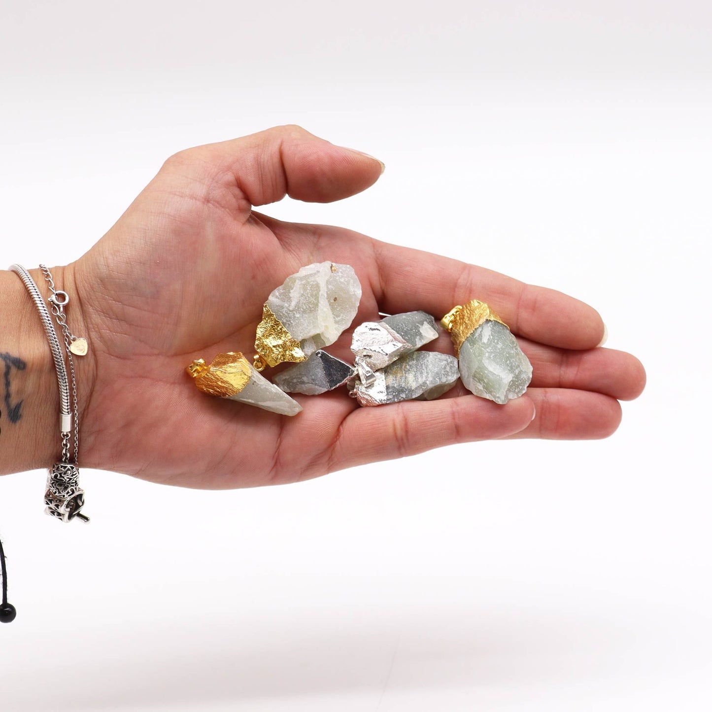 Colgantes de jade indio bañados en oro y plata (6 unidades surtidas)