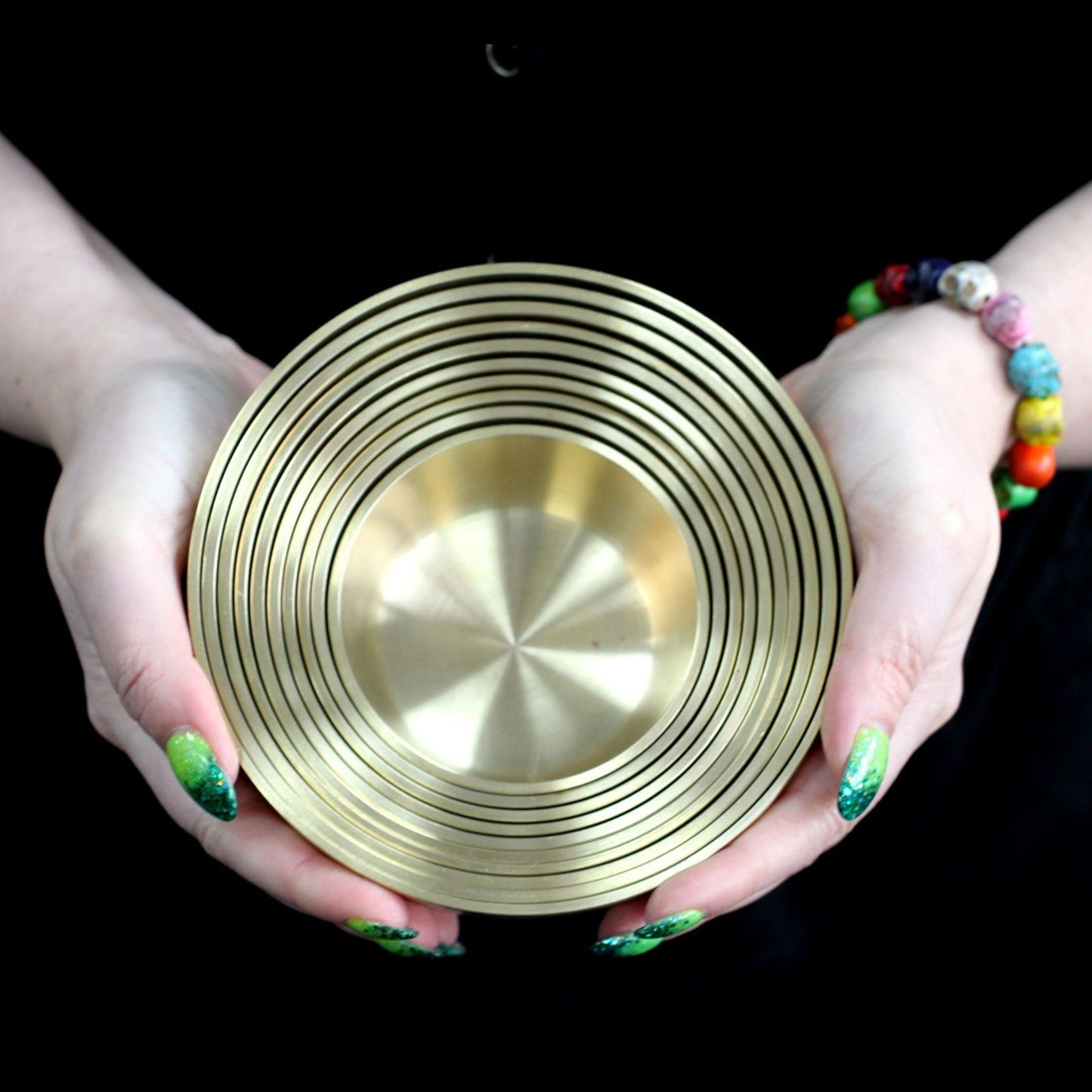 Set of 10 metal bowls