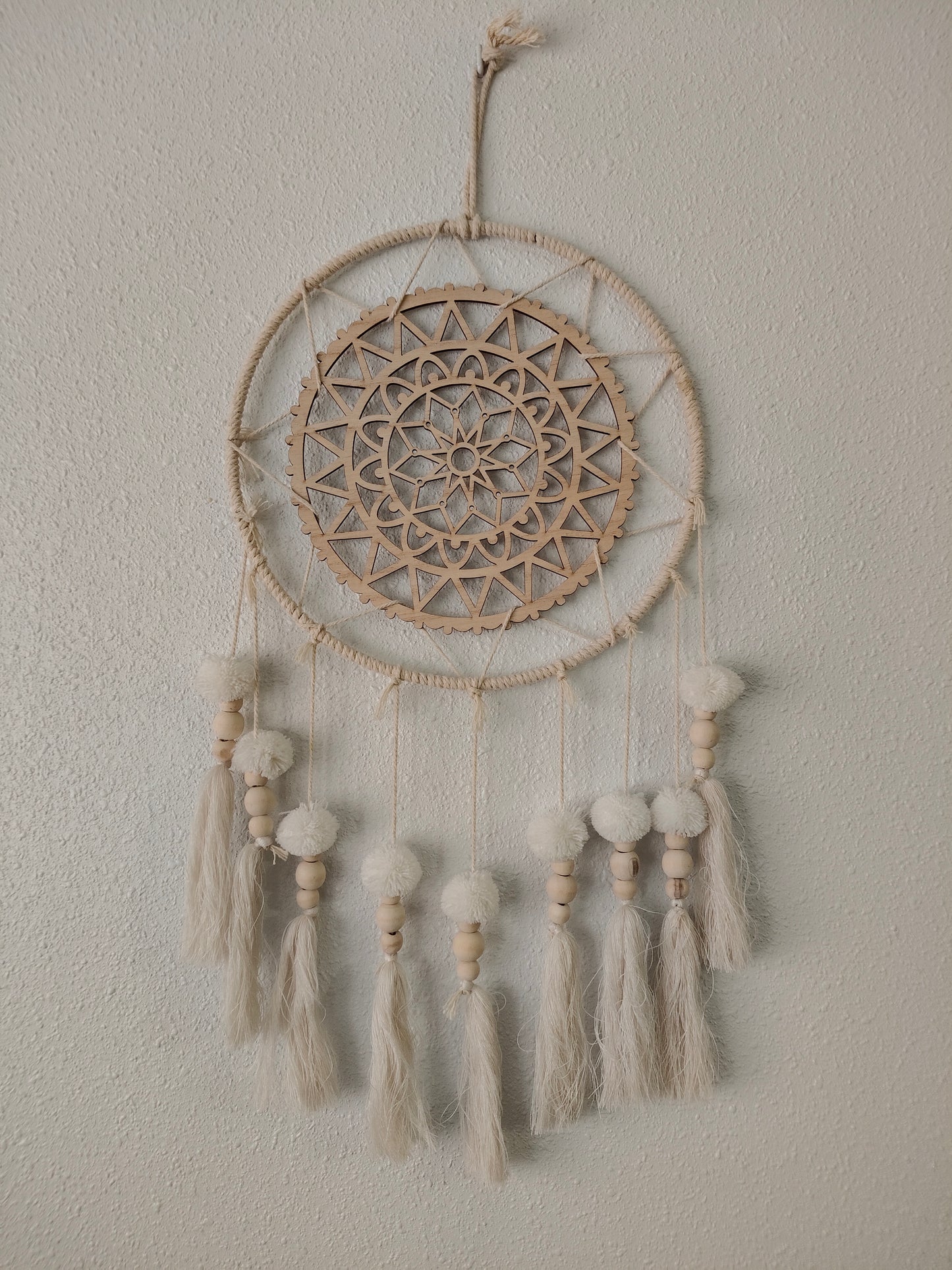 Attrape-rêves mural bohème fait main avec mandala – Décoration spirituelle et zen