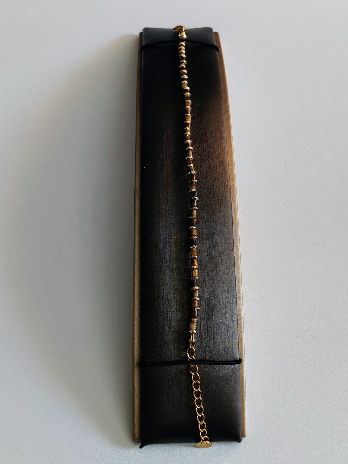 Bracelet en acier avec pierre naturelle Œil de Tigre