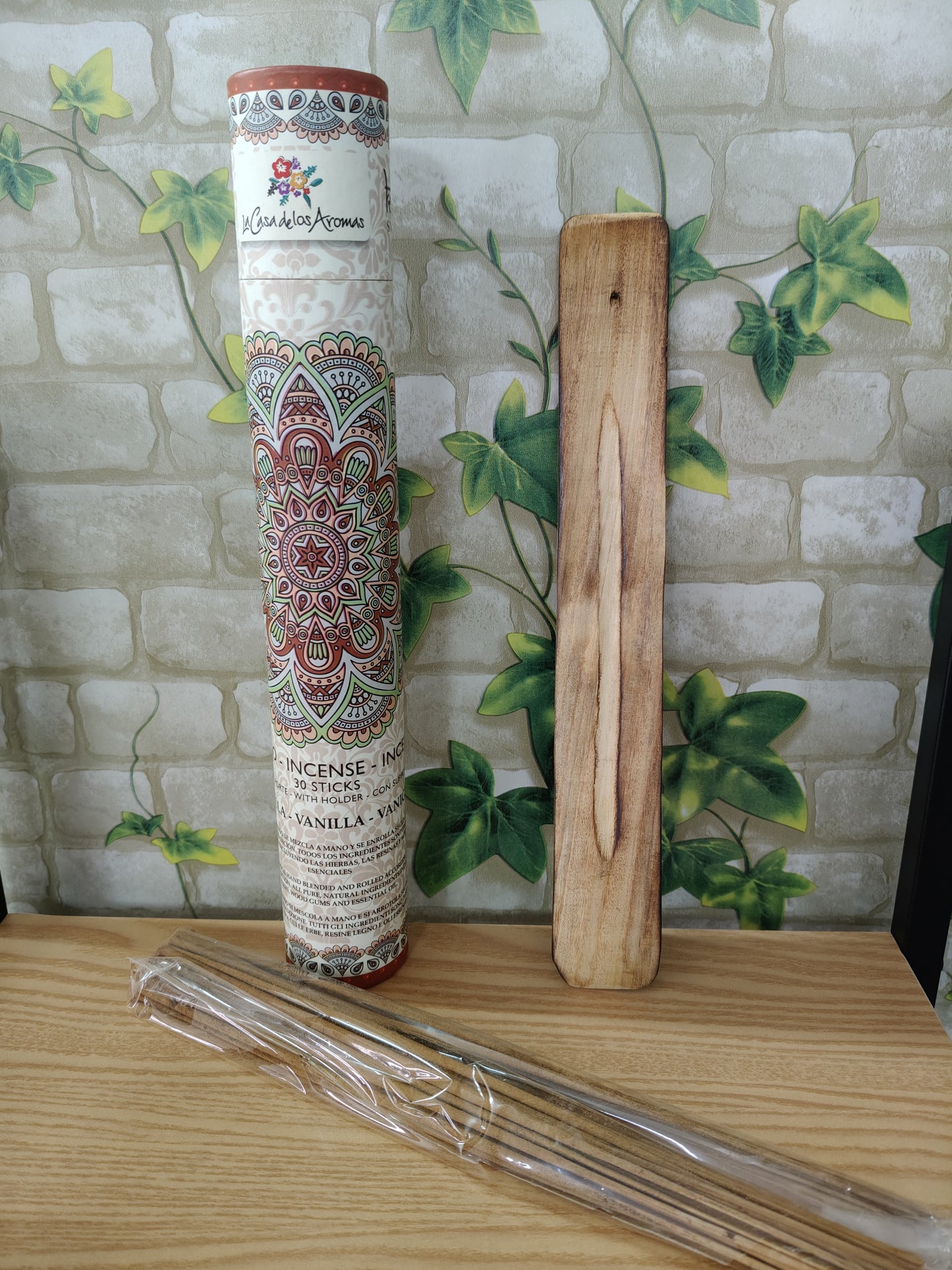 Encens vanille + brûleur à bois Karma Scents 30 bâtonnets