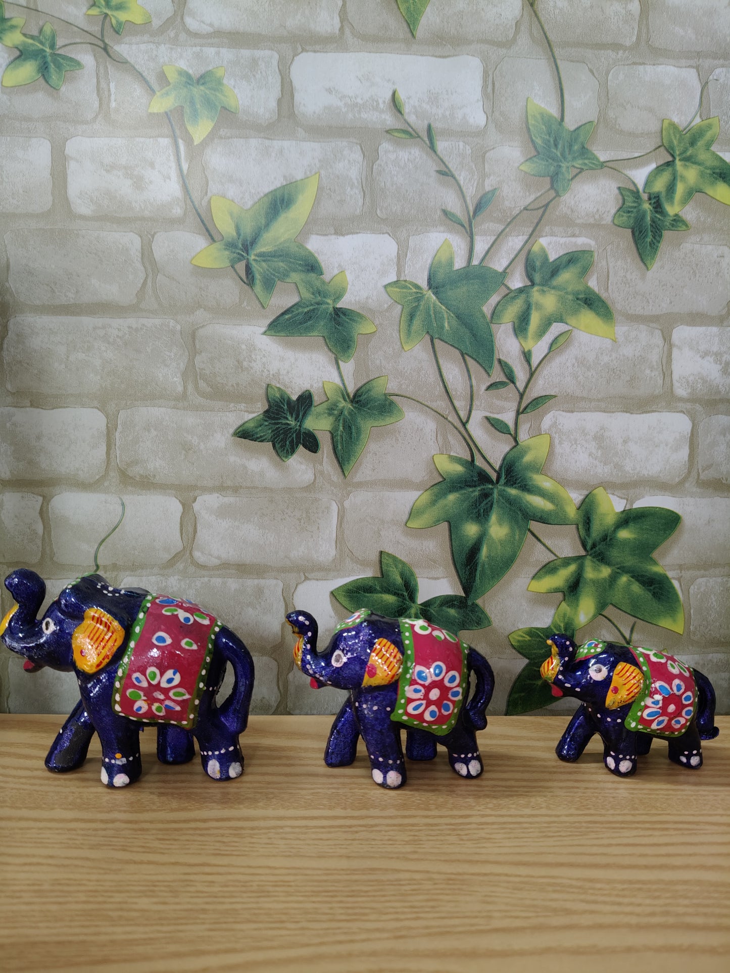 Ensemble de 3 figurines d'éléphants indiens