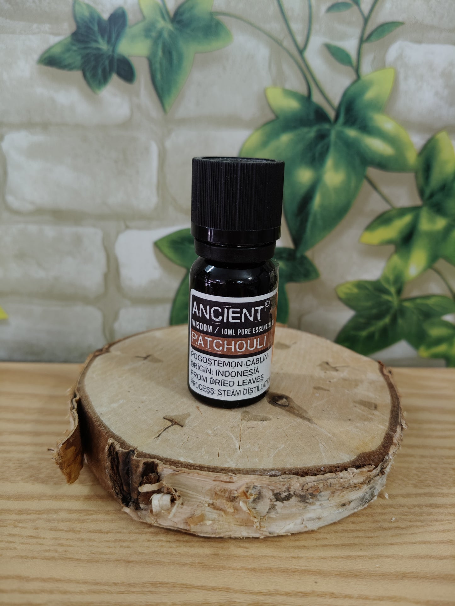 Huile essentielle ancienne de patchouli