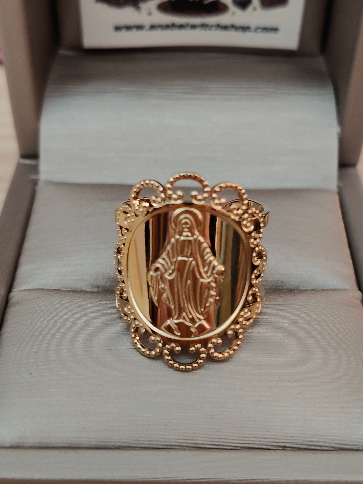 Vierge de l'Anneau Miraculeux
