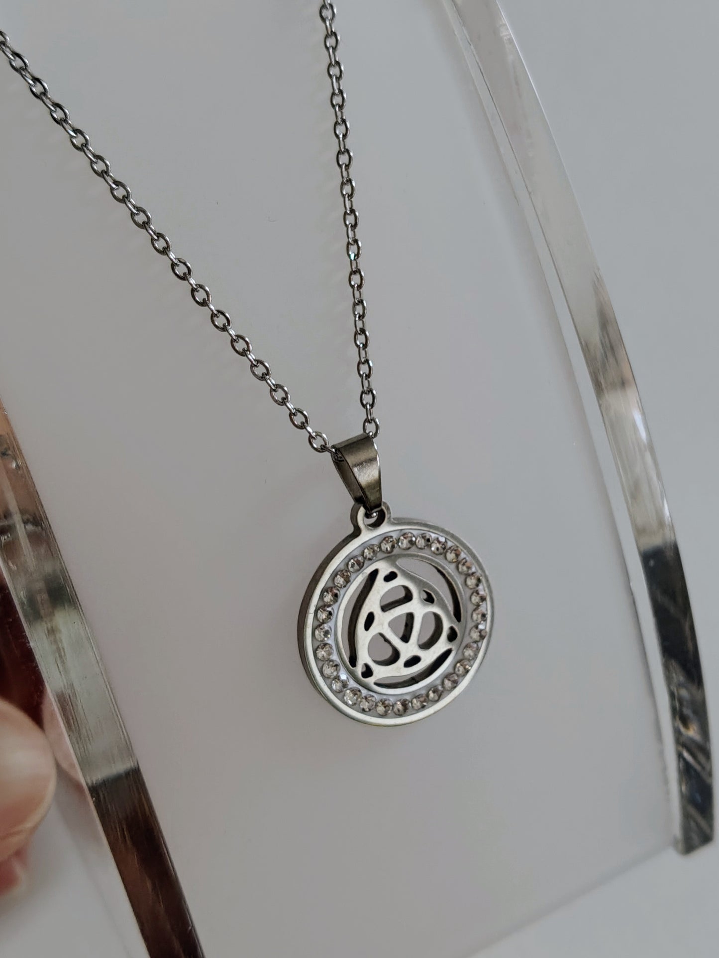 Triqueta stainless steel pendant