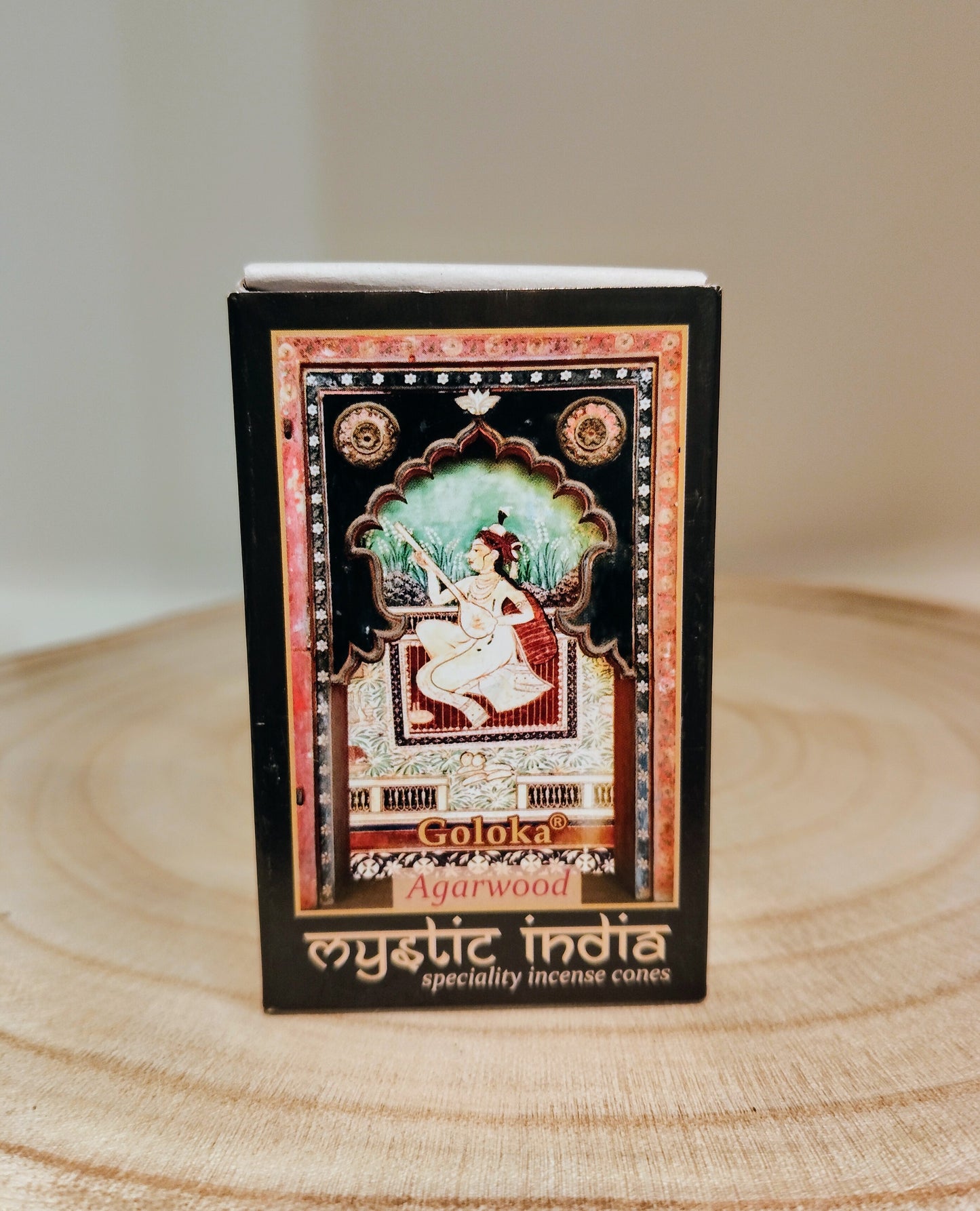 Cônes de bois d'agar - Mystic India Goloka oud 10 unités + brûleur