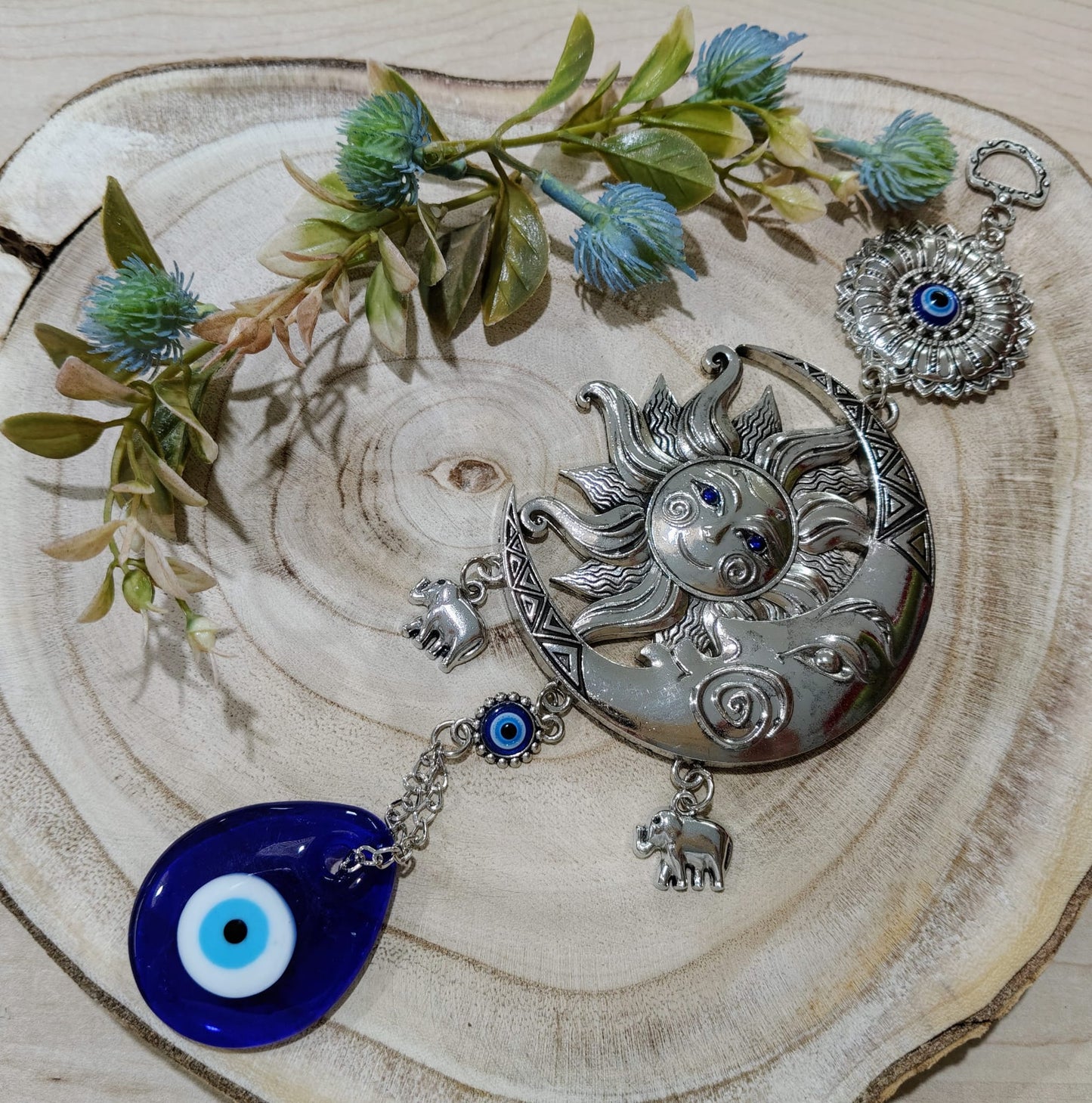 Suspension soleil et lune avec mauvais œil