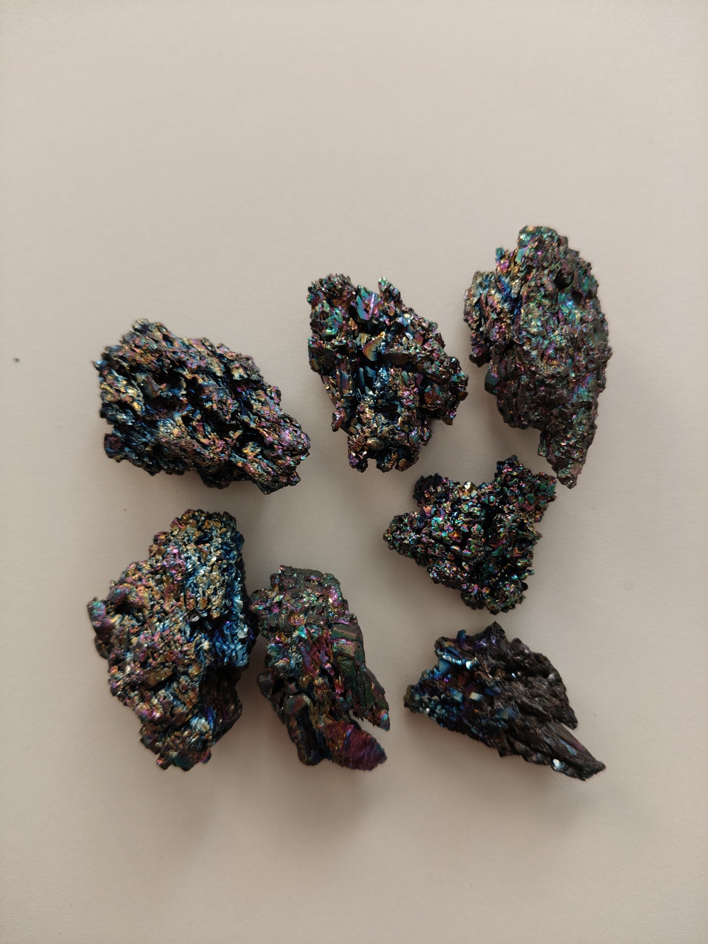 Raw silicon carbide stone. (minerals cannot be selected; they will be sent based on availability)