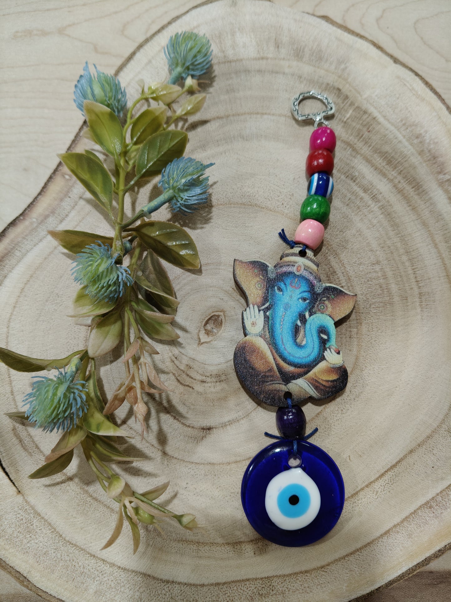 Cintre Ganesha contre le mauvais œil.