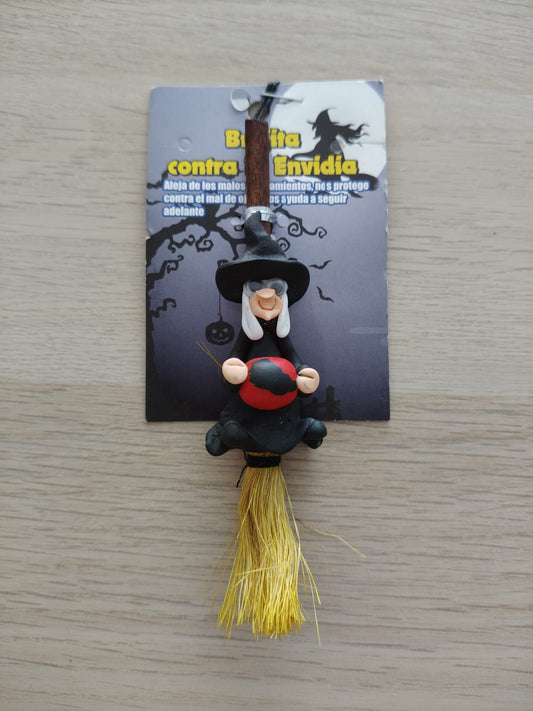 Cintre de sorcière contre l'envie