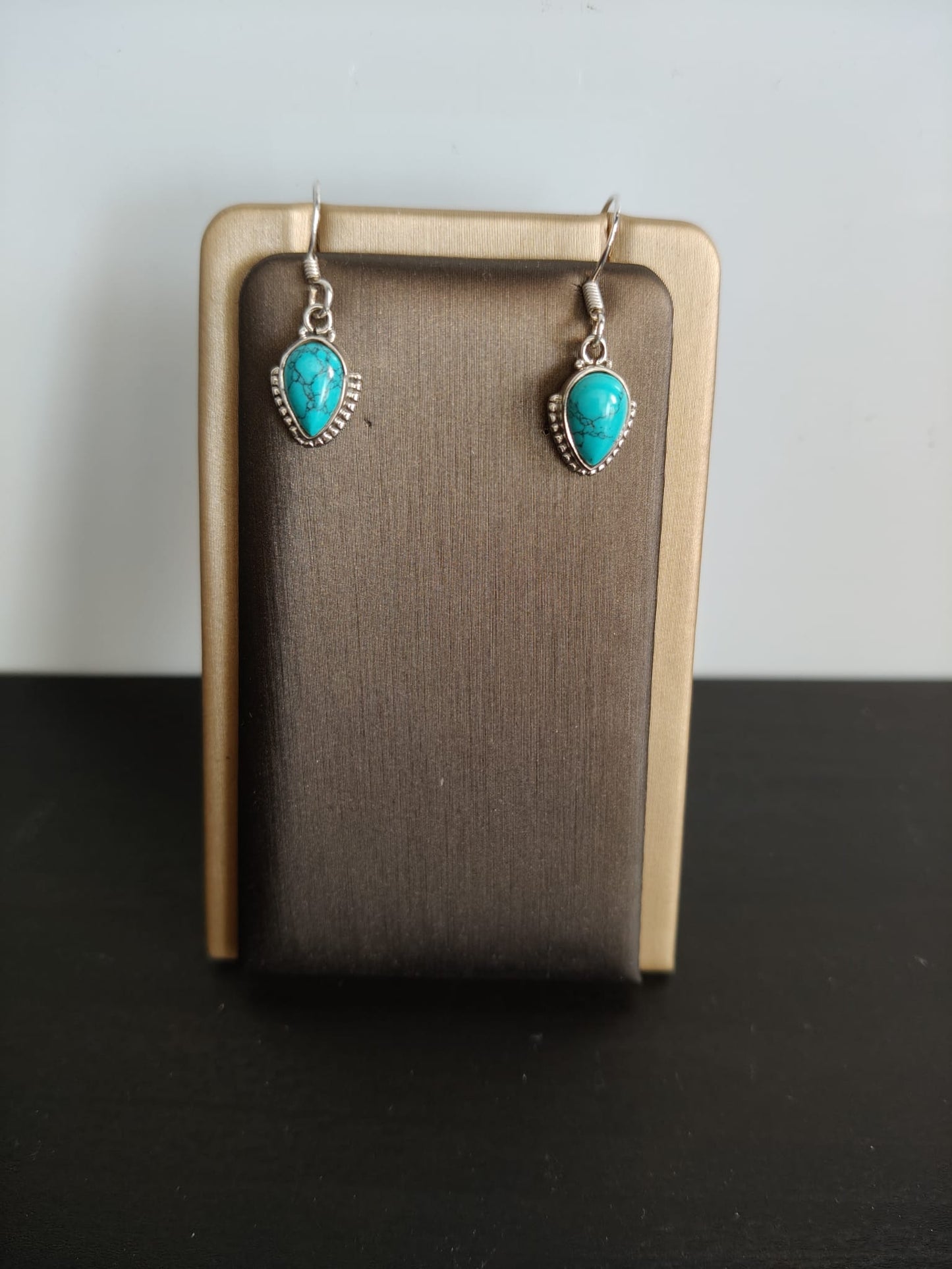 Boucles d'oreilles en argent sterling avec pierre turquoise naturelle
