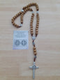 Chapelet en bois avec croix et médailles de Saint Benoît