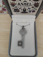 Pendentif en acier Clé de Saint Benoît