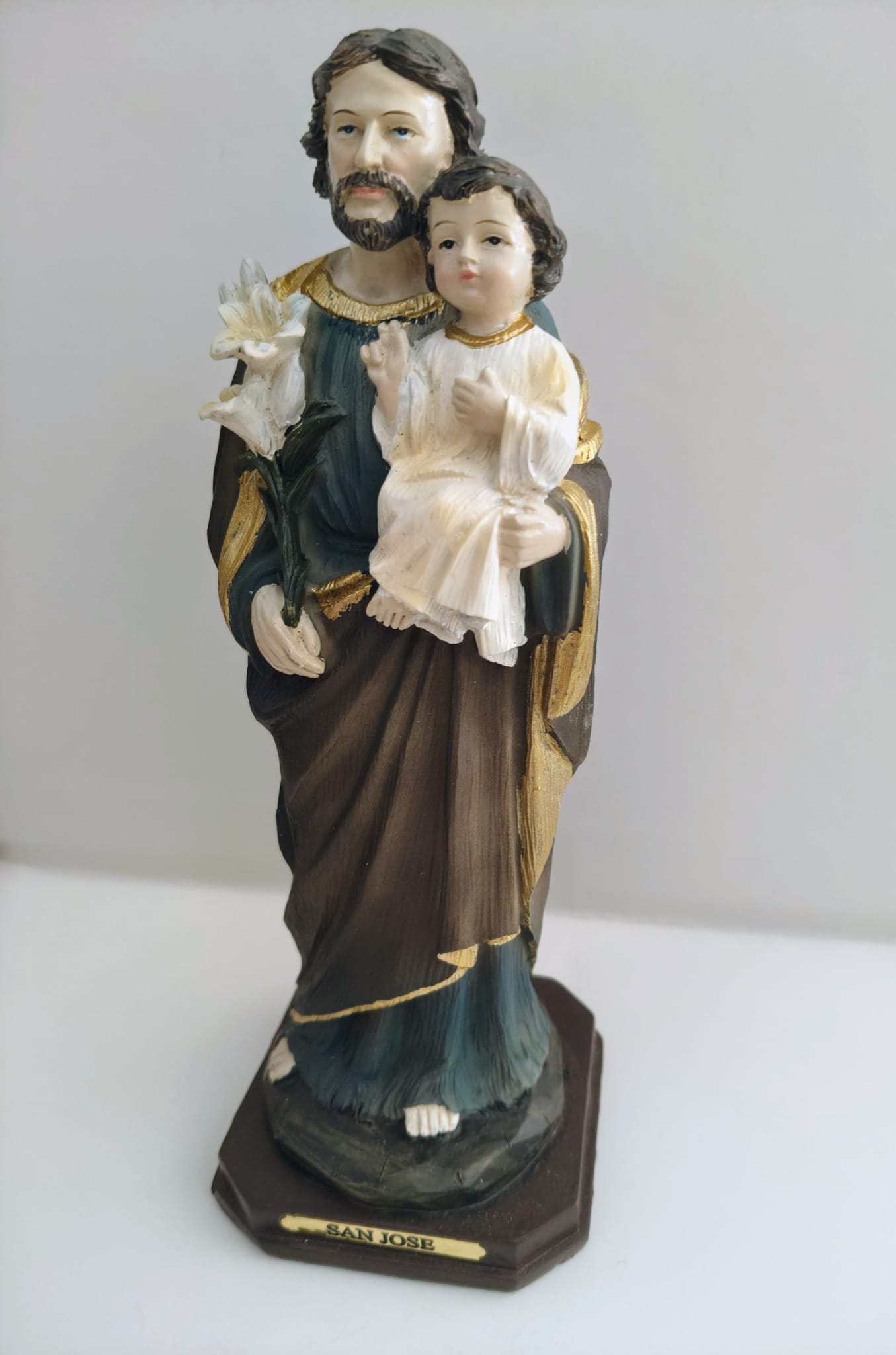 Figura de resina San José 21x8x8 cm