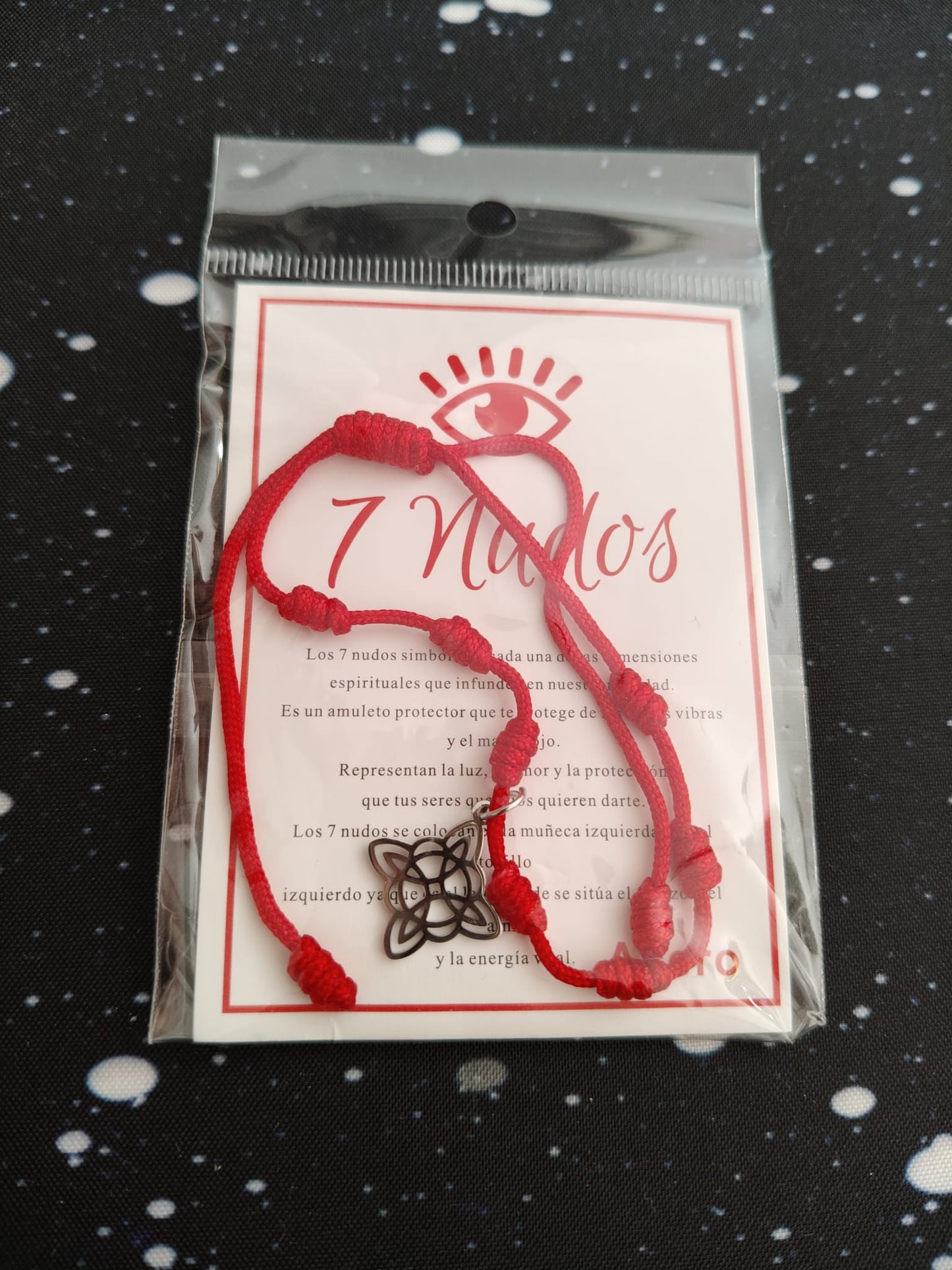 Pulsera roja siete nudos con dije Nudo de brujas en acero