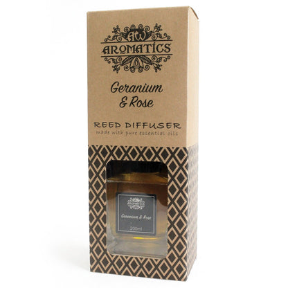 Reed Diffuser with Essential Oils - Geranium and Rose