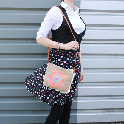 Bolso con flecos - Bordado Mandala