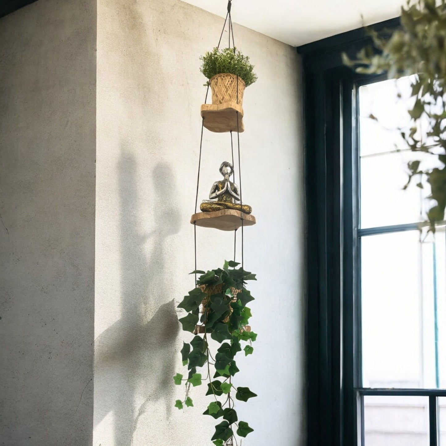 Estantería colgante de madera Gamel - Tres niveles