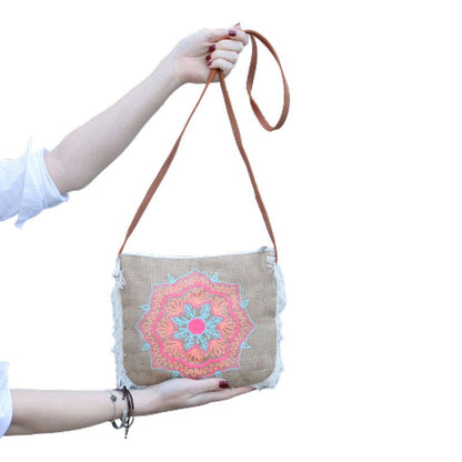 Bolso con flecos - Bordado De Patrón De Verano