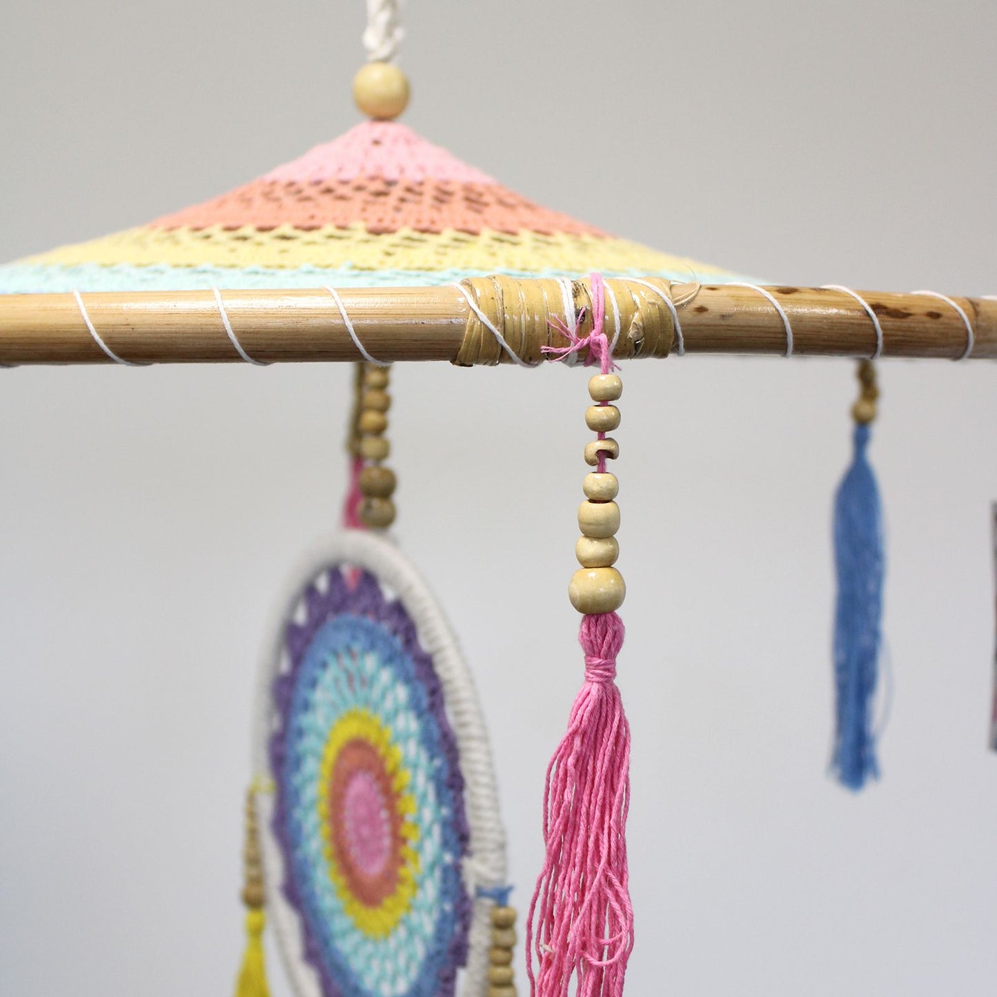 Atrapasueños Extra Grande Drama - Pastel Rainbow