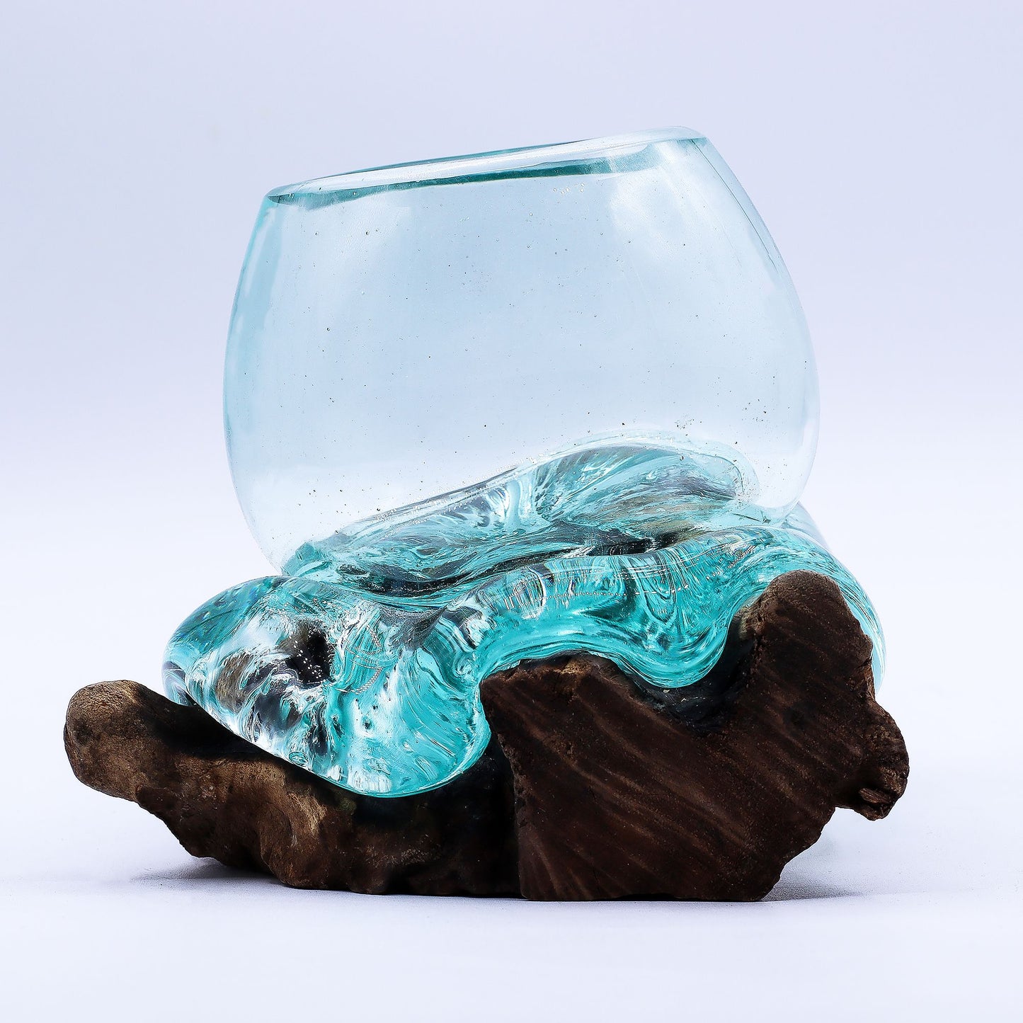 Petit aquarium miniature en verre fusionné sur bois, 20 cm
