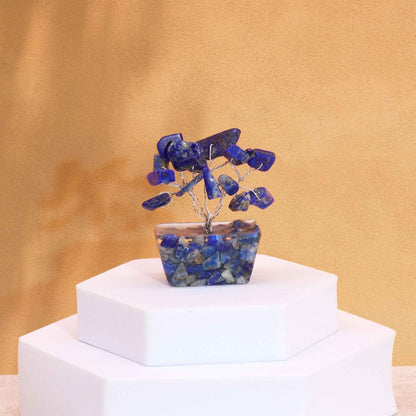 Mini arbre à pierres précieuses sur base en orgonite – Sodalite (15 pierres)