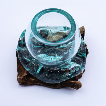 Petit aquarium miniature en verre fusionné sur bois, 20 cm