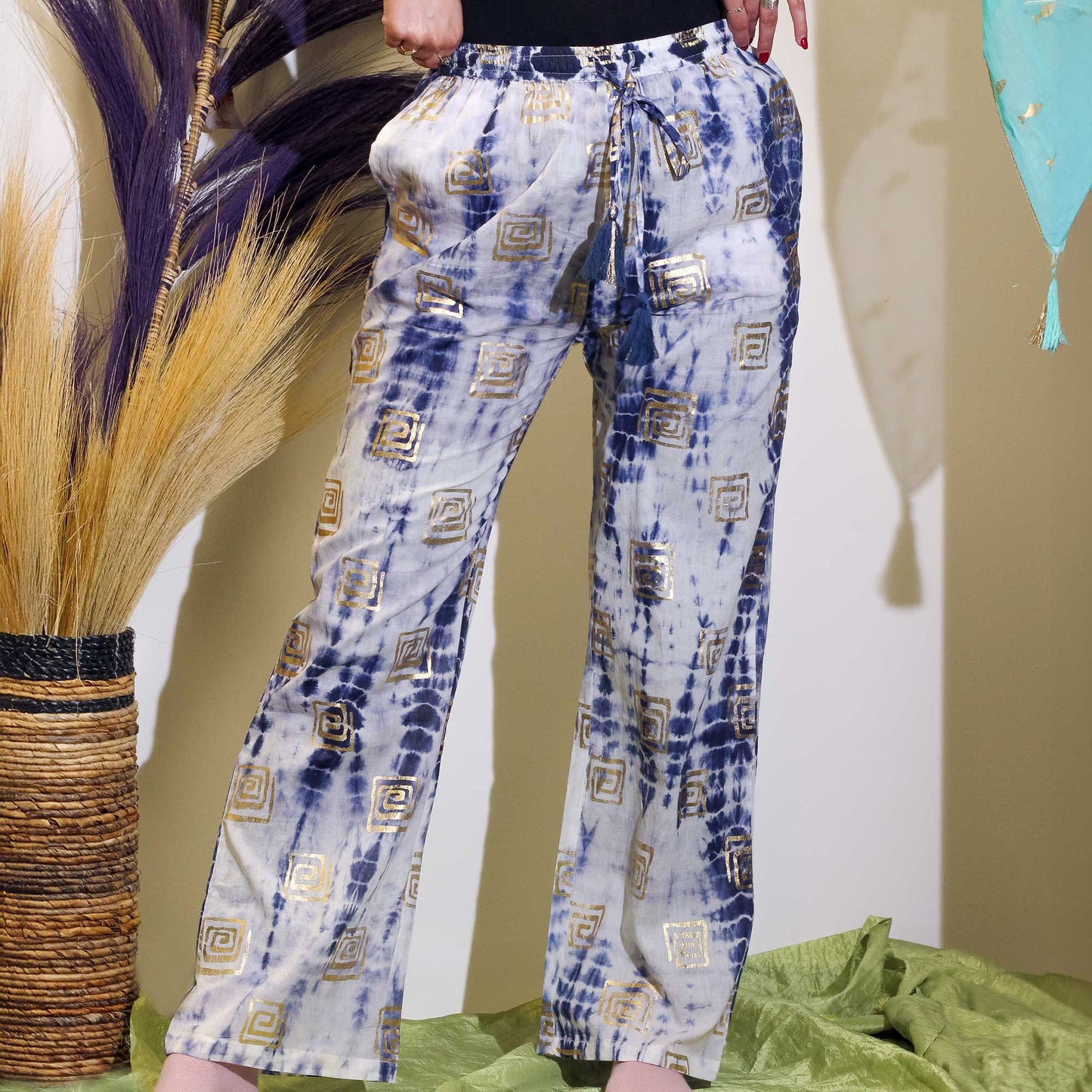 (ML) Colección Nómada Sari Mediterráneo - Pantalones - Motivo Griego en Oro y Azul