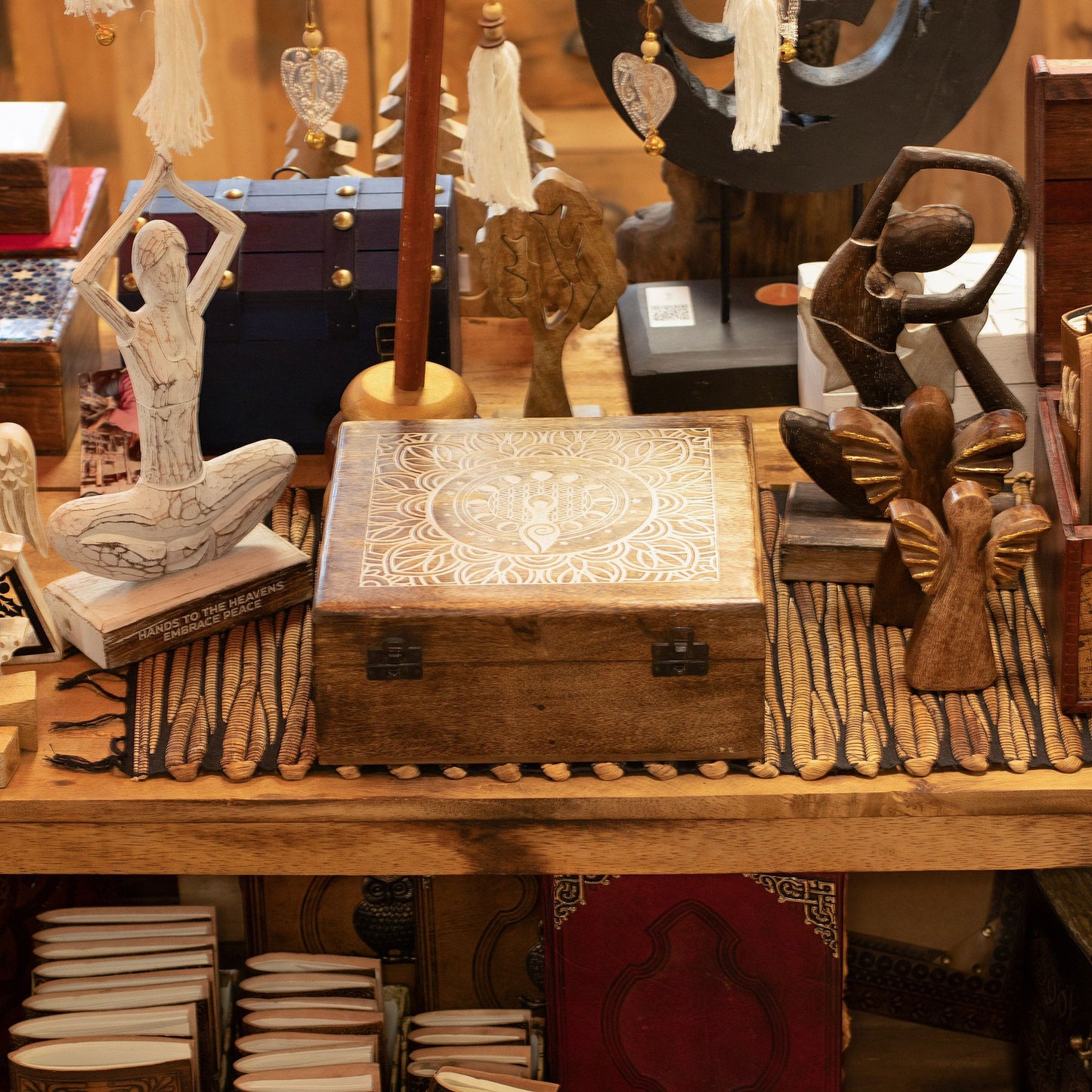 Caja de mangos extra grande - Diosa de las fases lunares