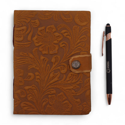 Cuaderno de cuero con relieve – Patrón floral en tono beige –  17.8×12.7 cm