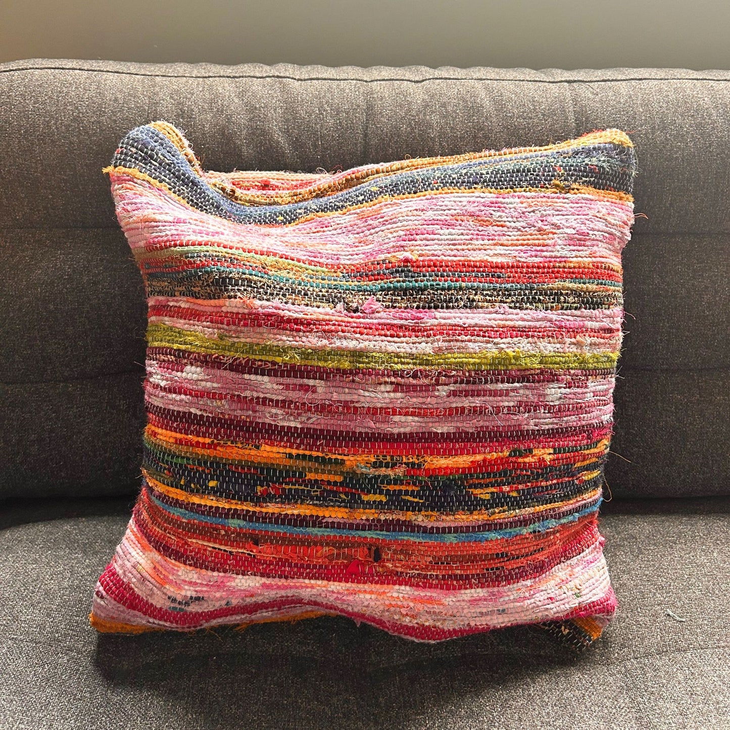 Funda para Cojín de Tapete Reciclado - 40x40cm - Azul y Rojos