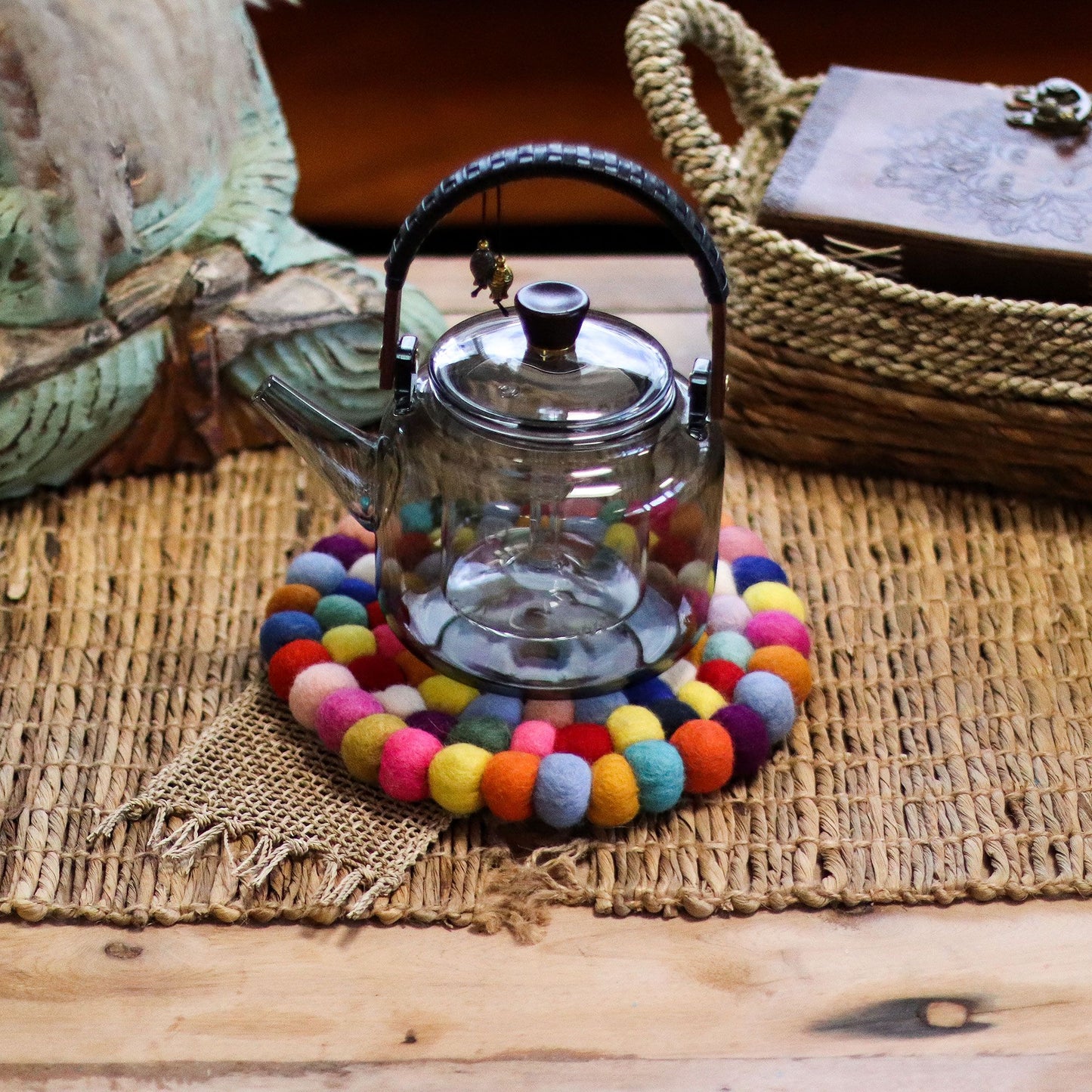 Mantel individual redondo de bolas de fieltro - 20 cm multicolor