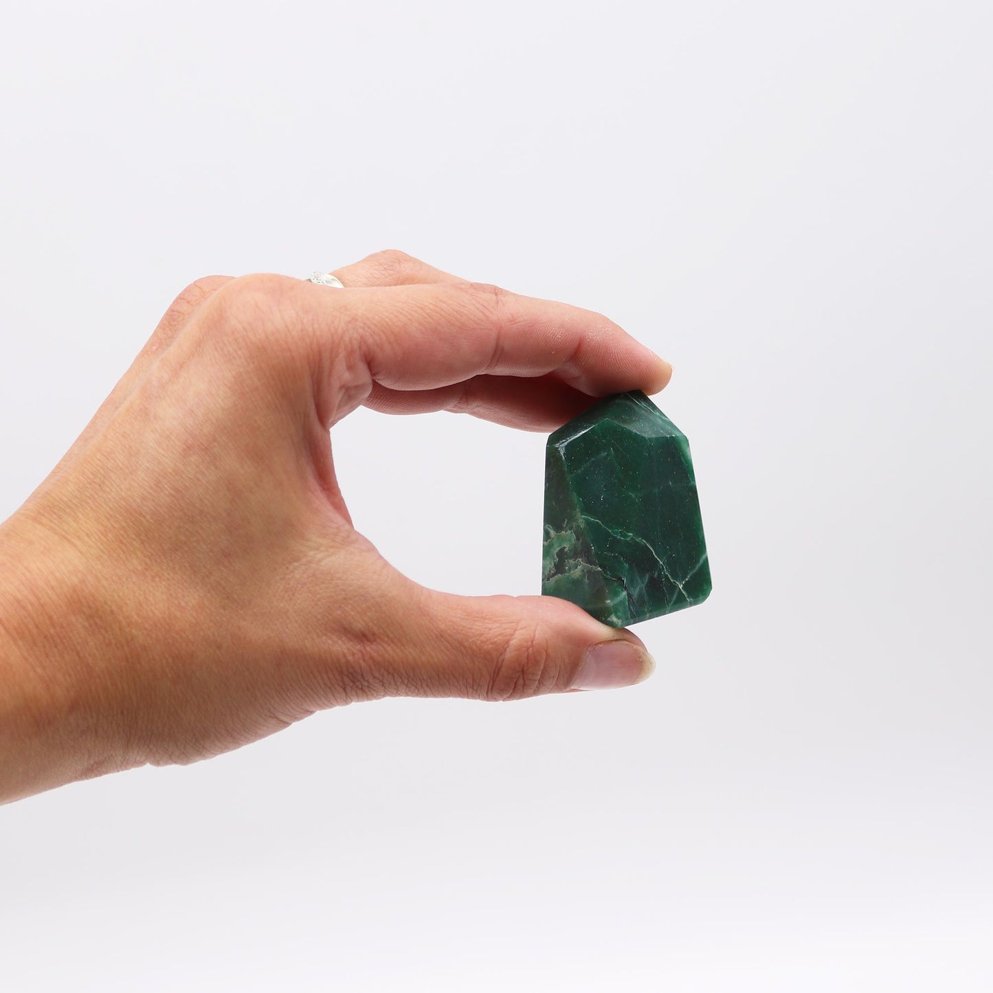 Gemstone points approx. 6 cm (0.5 kg) - Indian Jade