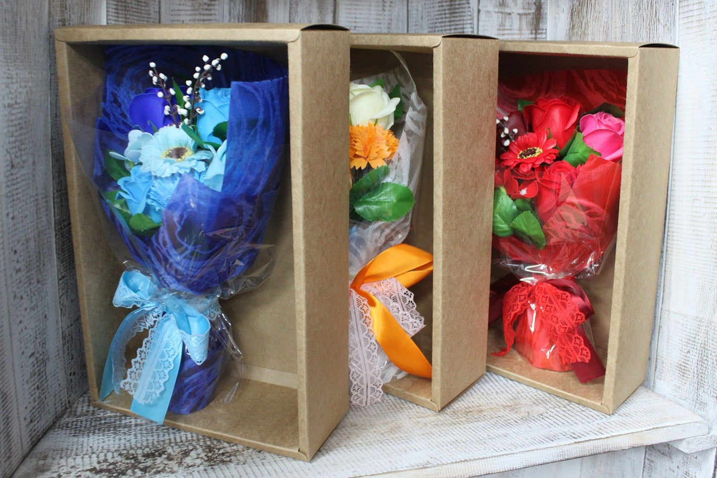 Bouquet flores jabón en caja - naranja