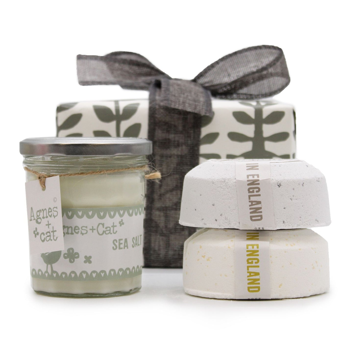 Gift Set: Windermere &amp; Citrus Bath Bombs + Velvet Moon Candle