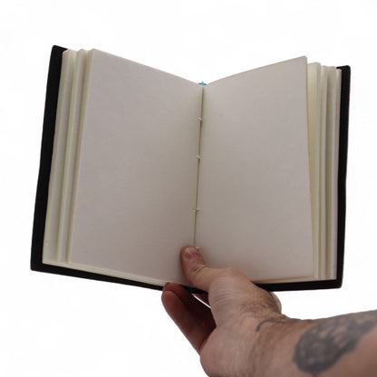 Cuaderno impreso en cuero – Mis chakras están alineados al máximo - 17.8×12.7 cm