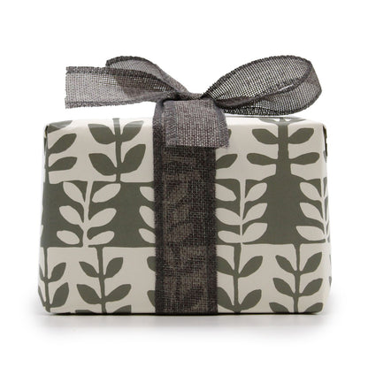 Gift Set: Windermere &amp; Citrus Bath Bombs + Velvet Moon Candle