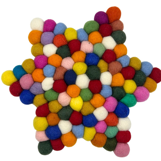 Felt star centerpiece mat - 38 x 18 cm, multicolor