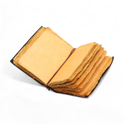 Cuaderno de cuero grueso con borde deshilachado – No todos los días son buenos