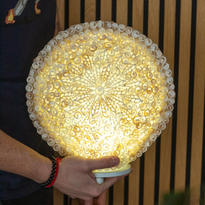 Lámpara Boho de Conchas Marinas - Concha Redonda Grande  - 30 cm